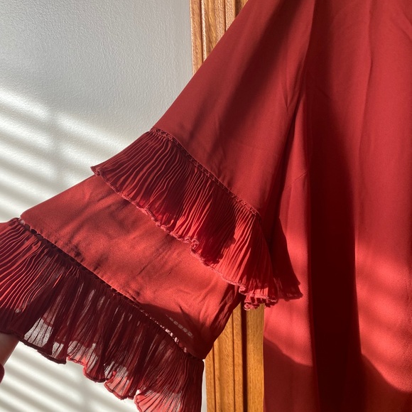 Flutter sleeve blouse - Picture 3 of 4